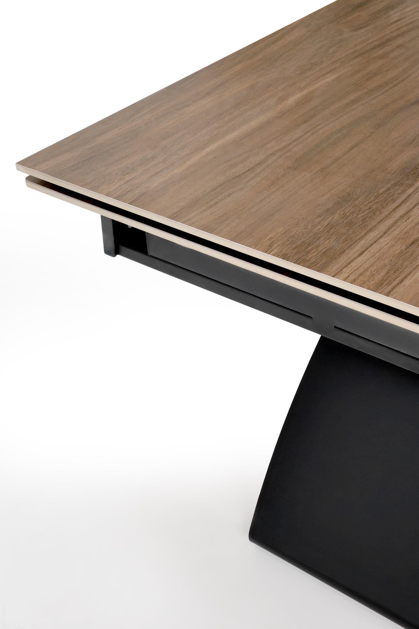 036a1d9eab949a3a9143263c7b780186