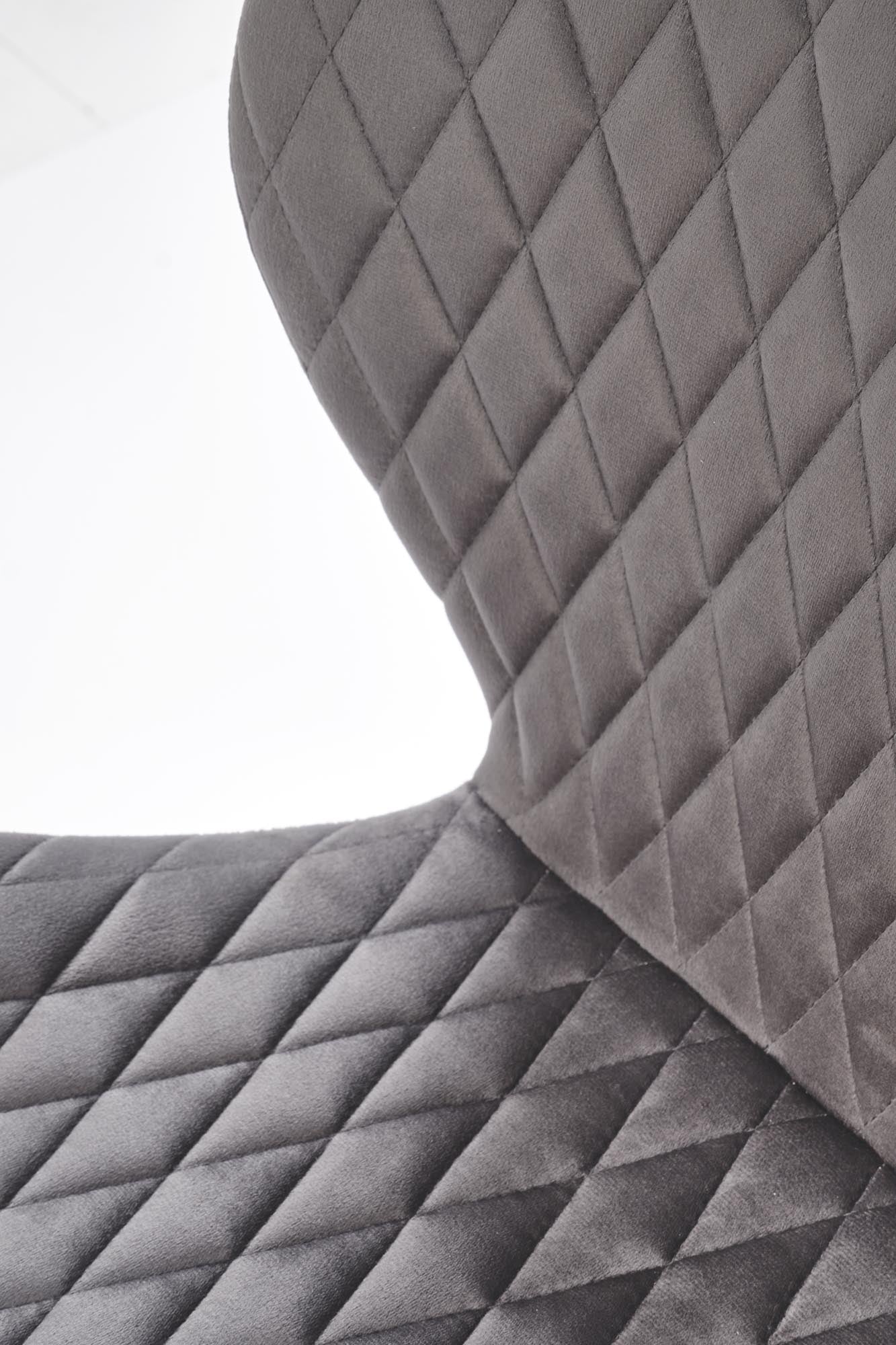 eaba195c1f74c030b9d567e638a1c4bd