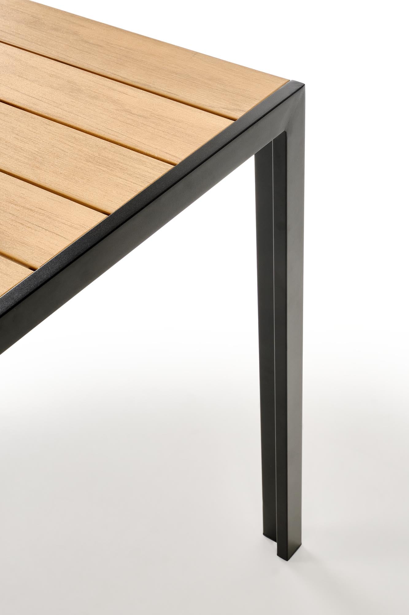 7e68b4bdebc056a167aaea8f991525e2