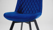 Prezentacja welurowego krzesła tapicerowanego Draco w kolorze granatowym